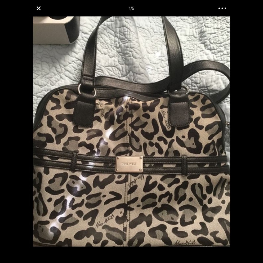 Nine West new never used purse